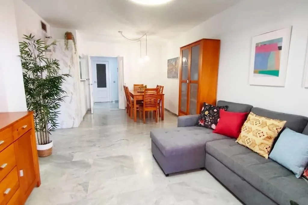 Apartamento En Primera Linea De Playa, Frente Al Puerto De Aguadulce España