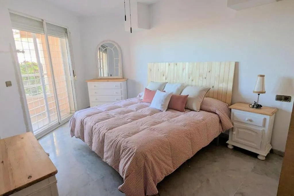 Apartamento En Primera Linea De Playa, Frente Al Puerto De Aguadulce  Aguadulce (Almeria)