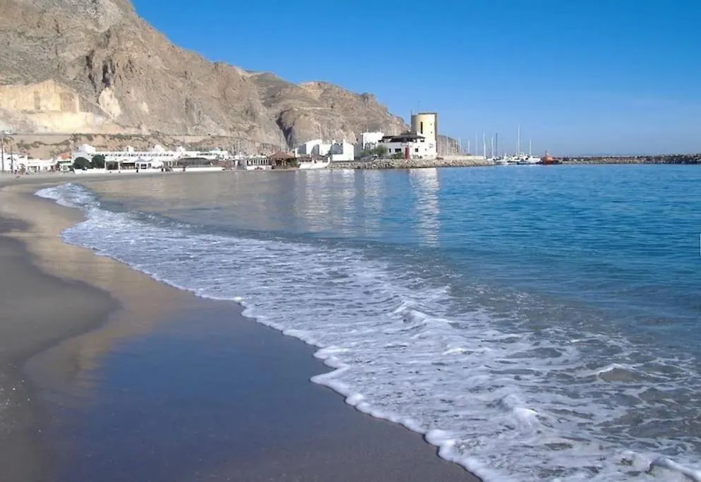 Apartamento En Primera Linea De Playa, Frente Al Puerto De Aguadulce  Aguadulce (Almeria)