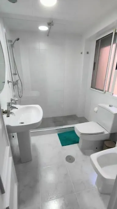 Apartamento En Primera Linea De Playa, Frente Al Puerto De Aguadulce